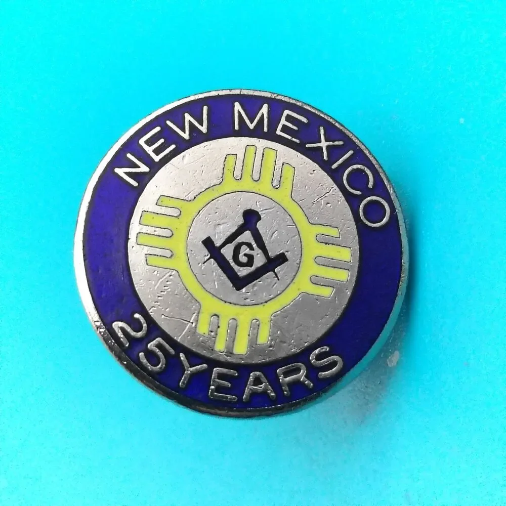 New Mexico Masonic 25 Years Enamel Lapel Pin Round Collectible Freemasons Mason